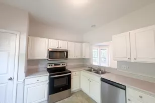 4321 Pine Springs Ct, Raleigh, NC 27613 - Photo 10