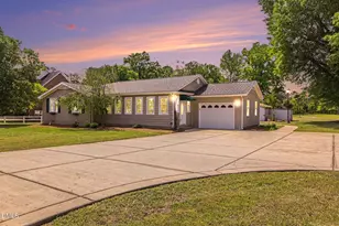 1782 Chicora Rd, Dunn, NC 28334 - Photo 2