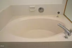 1015 Oak Lake Ct, Raleigh, NC 27606 - Photo 22