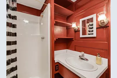 298 E Salisbury Street, Pittsboro, NC 27312 - Photo 30