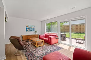 220 Elizabeth St, Chapel Hill, NC 27514 - Photo 10