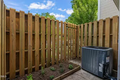 220 Elizabeth Street #Apt E7, Chapel Hill, NC 27514 - Photo 38