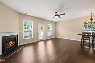 1004 Renewal Pl, Raleigh, NC 27603 - Photo 10