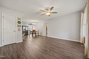 433 Kellywood Ct, Fuquay Varina, NC 27526 - Photo 8