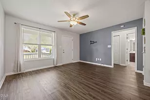 433 Kellywood Ct, Fuquay Varina, NC 27526 - Photo 10