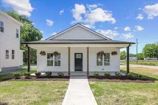 311 N Wilson Ave, Dunn, NC 28334 - Photo 1