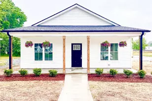 311 N Wilson Ave, Dunn, NC 28334 - Photo 1