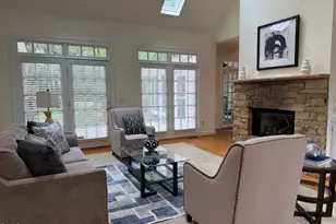 82101 Ehringhaus, Chapel Hill, NC 27517 - Photo 10