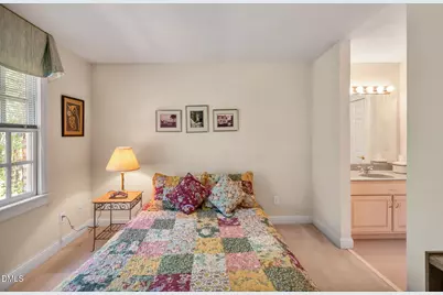 82101 Ehringhaus, Chapel Hill, NC 27517 - Photo 34
