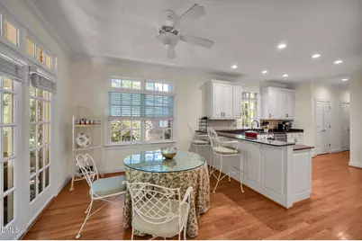 82101 Ehringhaus, Chapel Hill, NC 27517 - Photo 18