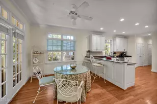 82101 Ehringhaus, Chapel Hill, NC 27517 - Photo 18