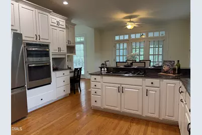 82101 Ehringhaus, Chapel Hill, NC 27517 - Photo 14