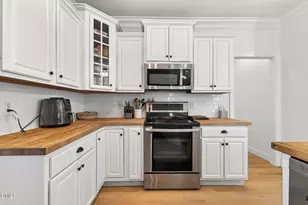 130 Pea Island Cir, Garner, NC 27529 - Photo 4