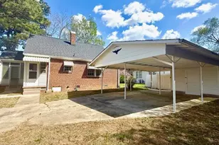 1207 College St, Oxford, NC 27565 - Photo 2