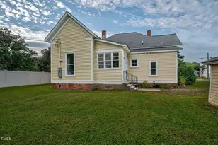 206 W Blalock Rd, Lucama, NC 27851 - Photo 32