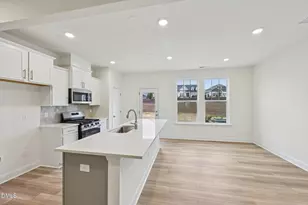 657 Sefton Park Dr, Zebulon, NC 27597 - Photo 2