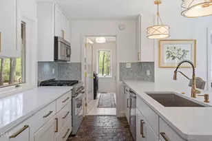996 Cleland Dr, Chapel Hill, NC 27517 - Photo 10