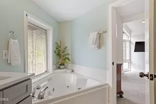 996 Cleland Dr, Chapel Hill, NC 27517 - Photo 28