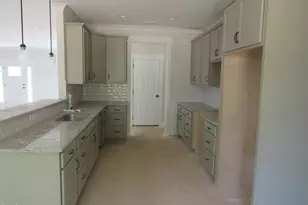 317 Coats Ridge Dr, Benson, NC 27504 - Photo 14