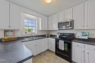 137 Woodglen Dr, Clayton, NC 27527 - Photo 4