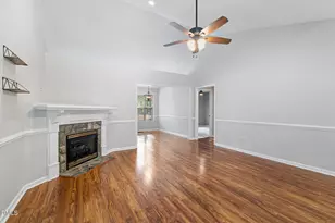 115 Sommerset Dr, Clayton, NC 27520 - Photo 4