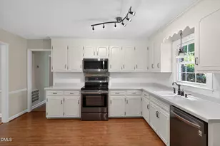 6700 Brookmeade Pl, Raleigh, NC 27612 - Photo 16