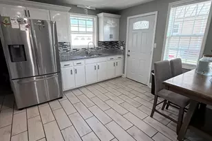 928 E Davis St, Burlington, NC 27215 - Photo 4