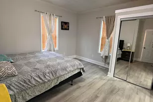 928 E Davis St, Burlington, NC 27215 - Photo 12