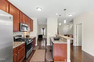 418 Lakemont Dr, Clayton, NC 27520 - Photo 4