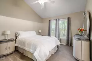 10 Petersburg Pl, Durham, NC 27703 - Photo 20