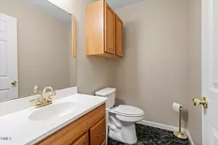 10 Petersburg Pl, Durham, NC 27703 - Photo 24