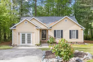 10 Petersburg Pl, Durham, NC 27703 - Photo 2