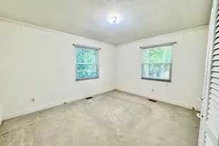1707 Peace St, Henderson, NC 27536 - Photo 24
