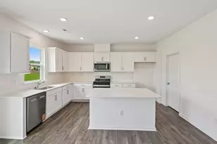 721 Sparkling Pear Dr, Fuquay-Varina, NC 27592 - Photo 8