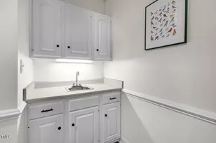6 St James Pl, Chapel Hill, NC 27514 - Photo 14