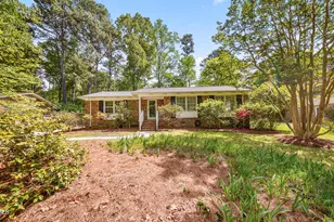 407 Overland Dr, Chapel Hill, NC 27517 - Photo 2