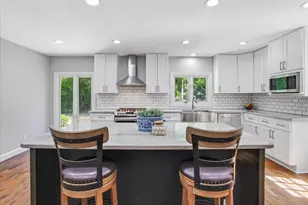 12 Lanier Dr, Chapel Hill, NC 27517 - Photo 4