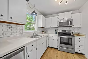 6422 English Oaks Dr, Raleigh, NC 27615 - Photo 4