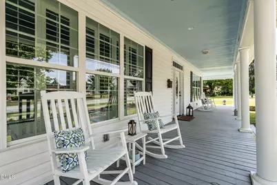 212 W Church Street, Benson, NC 27504 - Photo 2