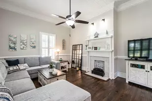 212 W Church St, Benson, NC 27504 - Photo 12