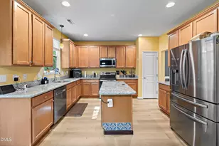 454 Stobhill Ln, Holly Springs, NC 27540 - Photo 18