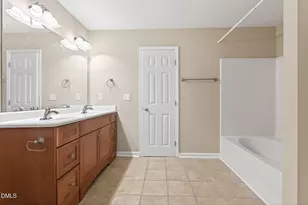 5612 Slaytenbush Ln, Durham, NC 27703 - Photo 32