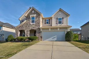 110 Green Willows Dr, Clayton, NC 27527 - Photo 2