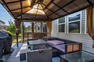 110 Green Willows Dr, Clayton, NC 27527 - Photo 16