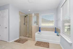 110 Green Willows Dr, Clayton, NC 27527 - Photo 10