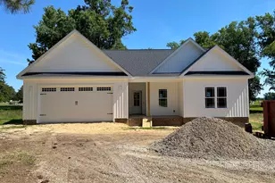 505 N Hillandale Dr, Fremont, NC 27830 - Photo 1