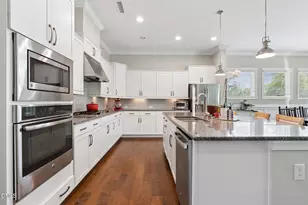 485 Wildwind Dr, Chapel Hill, NC 27516 - Photo 2