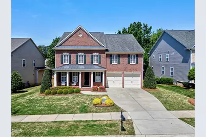 200 Meadowcrest Place, Holly Springs, NC 27540 - Photo 2