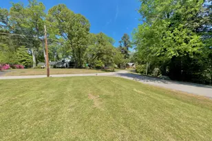 1604 Crescent Dr, Henderson, NC 27536 - Photo 10