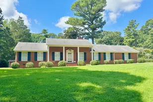 1604 Crescent Dr, Henderson, NC 27536 - Photo 2